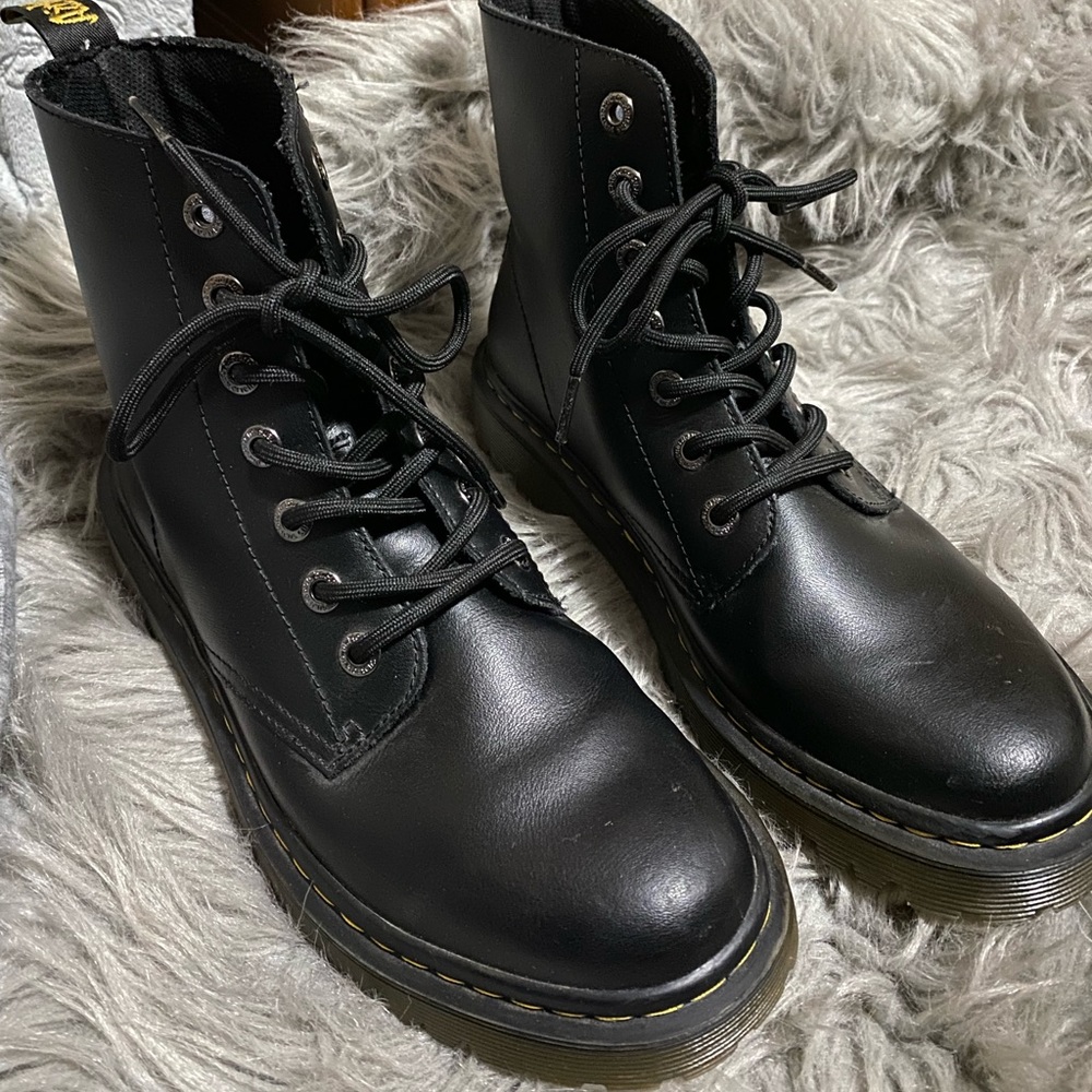 Size 9 doc martens!